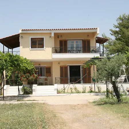 Vlichos Tatil Evi Amarynthos