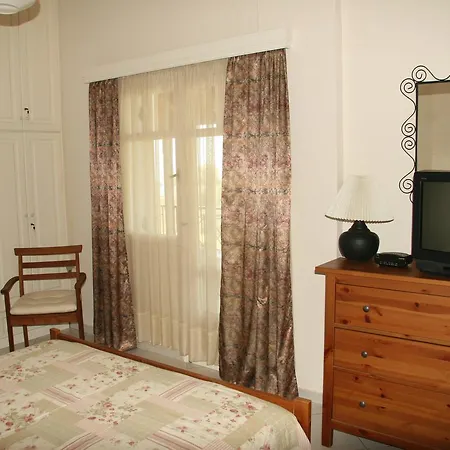 Tatil Evi Vlichos Amarynthos