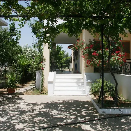 Tatil Evi Vlichos Amarynthos