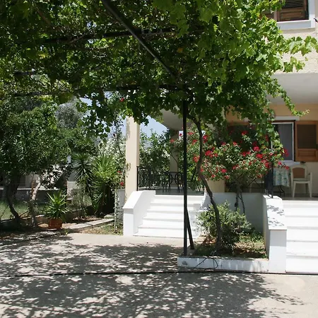 Tatil Evi Vlichos