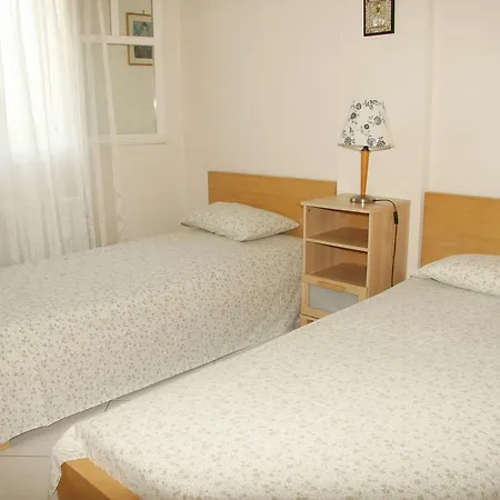 Vlichos * Amarynthos