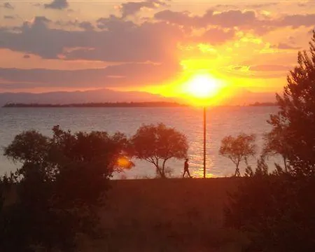 Vlichos * Amarynthos