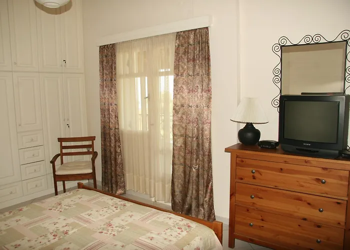 Tatil Evi Vlichos Amarynthos