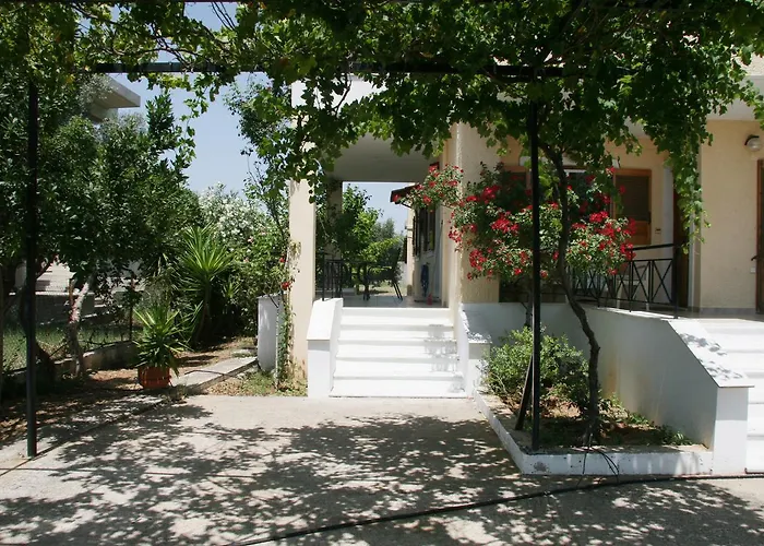 Tatil Evi Vlichos Amarynthos