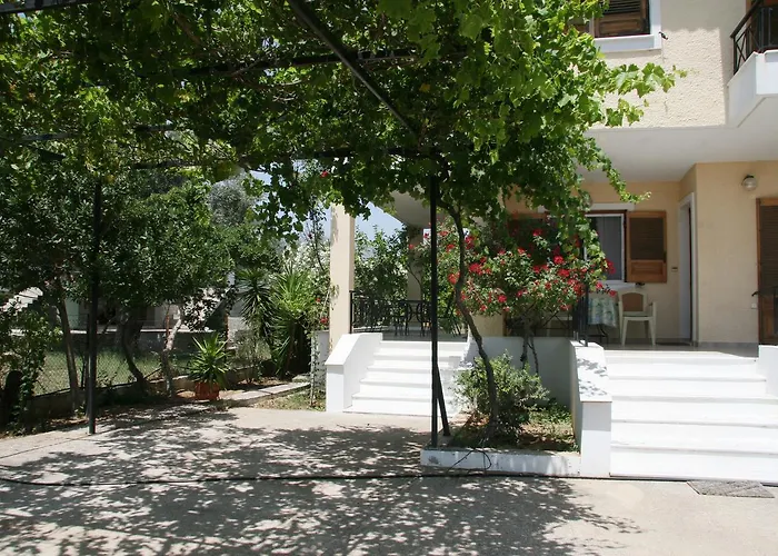 Tatil Evi Vlichos