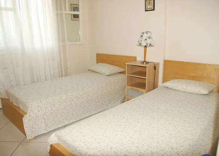 Vlichos * Amarynthos